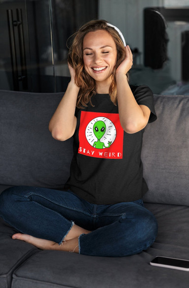 Bluzka damska z naszywką Stay weird