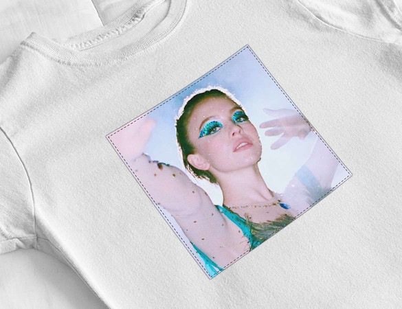 Bluzka damska z naszywką Euphoria Cassie