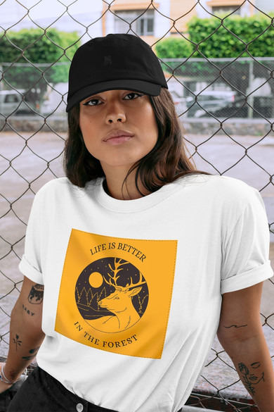 Koszulka z naszywką Life is better...