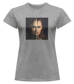 Bluzka damska z naszywką The Handmaid's Tale 03