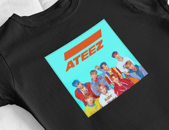 Bluzka damska z naszywką ATEEZ band