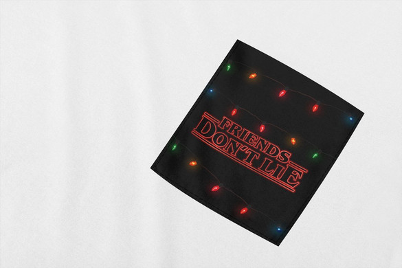 Koszulka z kieszonką STRANGER THINGS 02