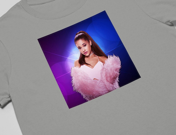 Koszulka z naszywką ARIANA GRANDE 07