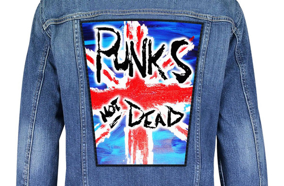 Ekran PUNKS NOT DEAD
