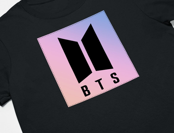 Koszulka z naszywką BTS LOGO 02
