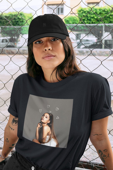 Koszulka z naszywką ARIANA GRANDE 02