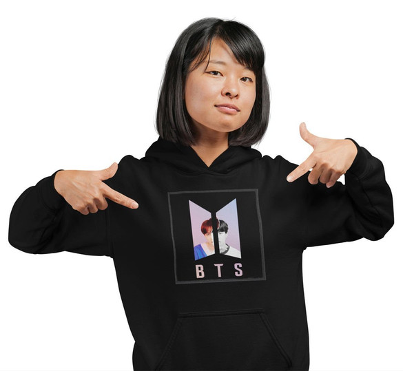 Bluza z naszywką BTS SUGA