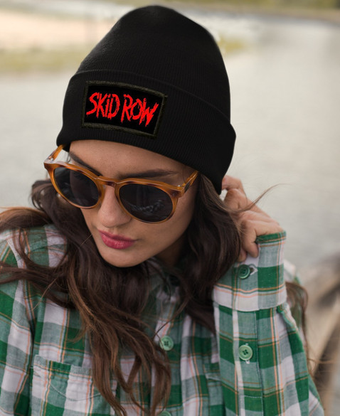 Czapka zimowa z naszywką SKID ROW