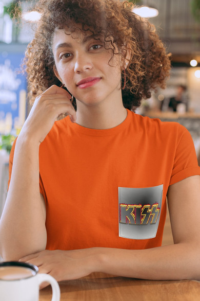 Koszulka z kieszonką KISS