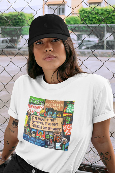 Koszulka z naszywką Anti Racism