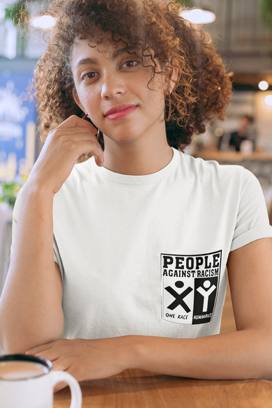 Koszulka z kieszonką  People Against Racism