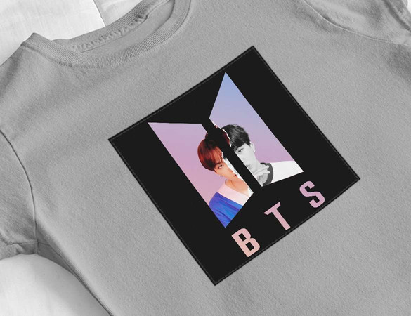 Bluzka damska z naszywką BTS SUGA