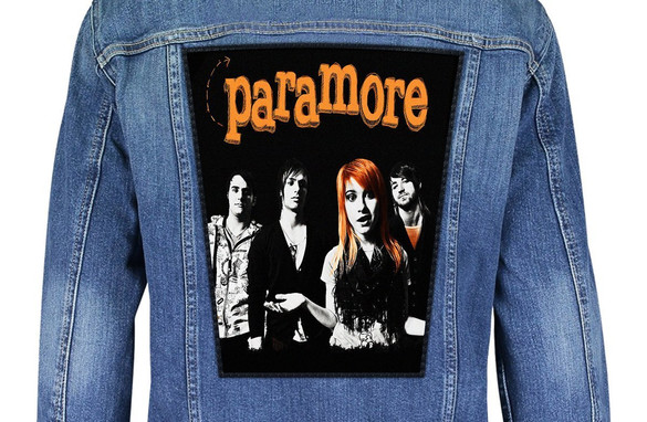 Ekran PARAMORE