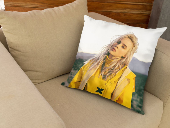 Poduszka Billie Eilish 07