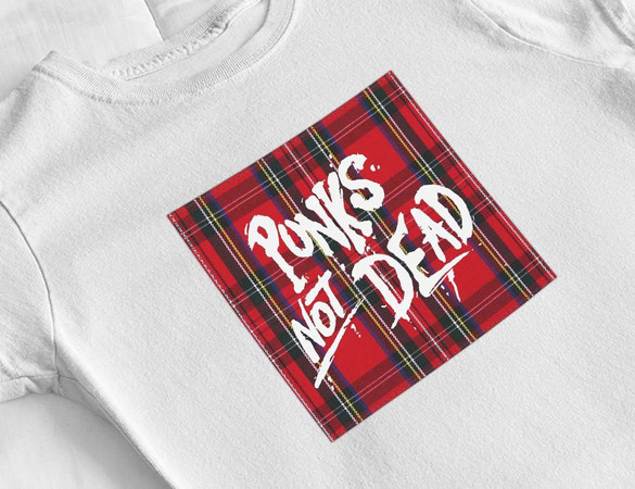 Bluzka damska z naszywką Punks Not Dead 01