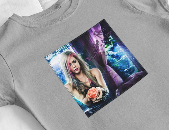 Bluzka damska z naszywką Avril Lavigne rose