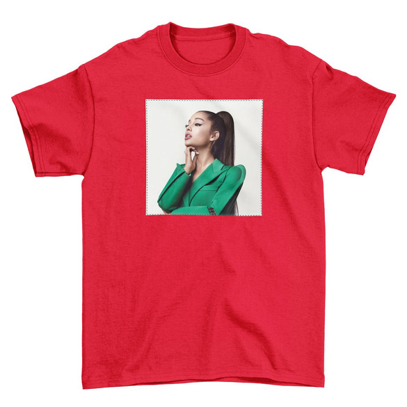  Koszulka z naszywką ARIANA GRANDE 01