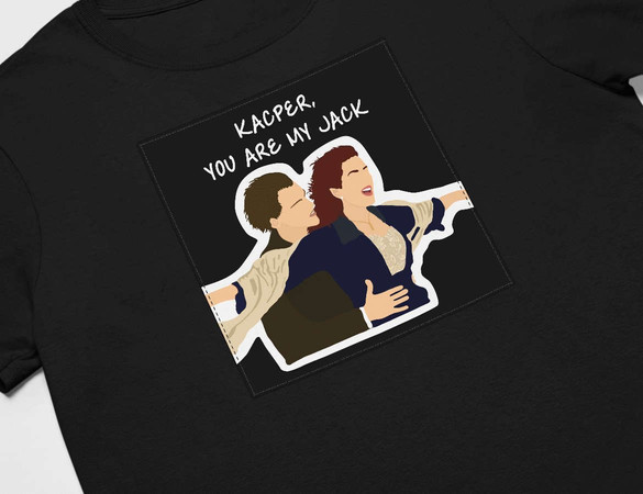 Koszulka z naszywką na Walentynki TWÓJ NAPIS