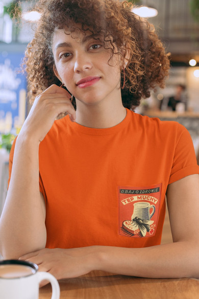 Koszulka z kieszonką TĘP MUCHY PLAKAT PRL