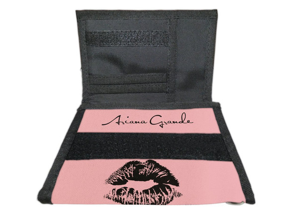 Portfel Ariana Grande