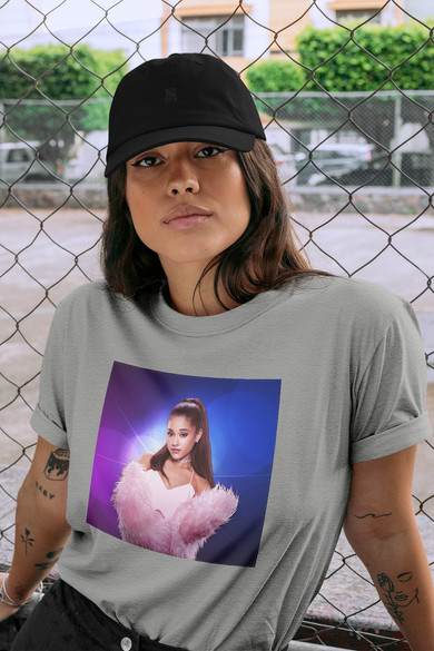 Koszulka z naszywką ARIANA GRANDE 07