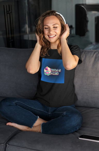 Bluzka damska z naszywką Czekam na buziaka