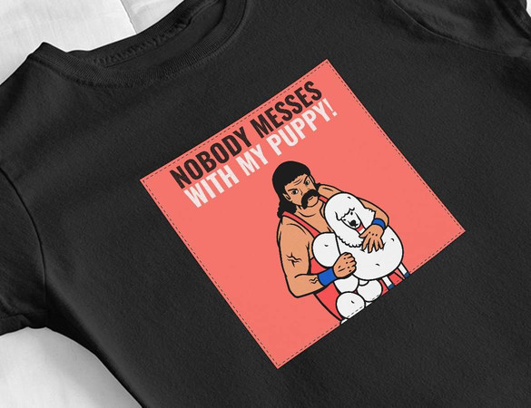 Bluzka damska z naszywką Nobody messes …