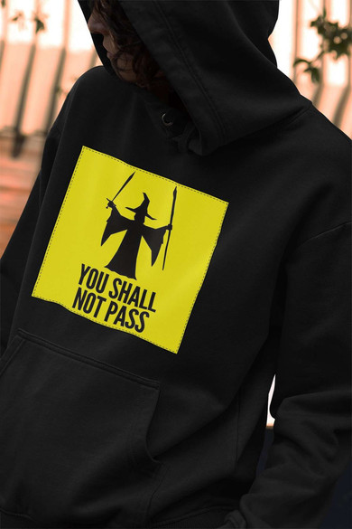Bluza z naszywką You shall not pass