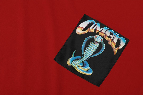 Koszulka z kieszonką Omen