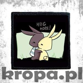 Naszywka HUG MORE! 02