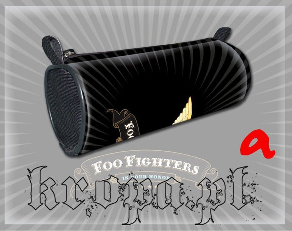  Piórnik szkolny  FOO FIGHTERS