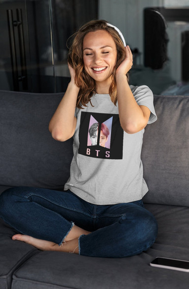 Bluzka damska z naszywką BTS Jungkook