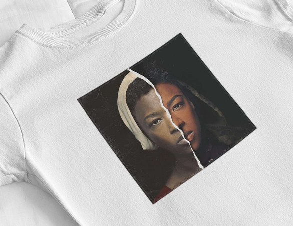 Bluzka damska z naszywką The Handmaid's Tale 04