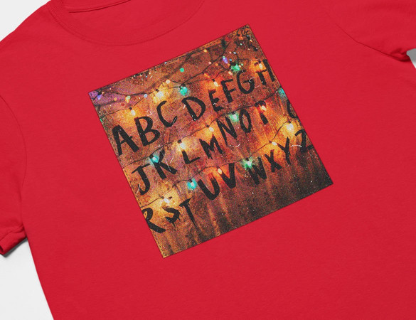 Koszulka z naszywką Stranger Things ABC