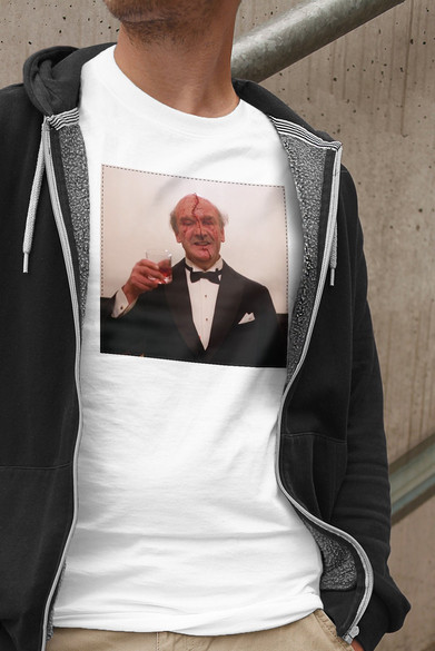 Koszulka z naszywką Lśnienie Kelner