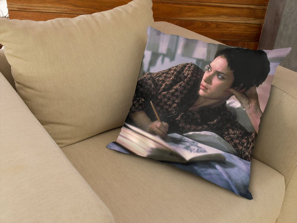 Poduszka Girl, Suzanne