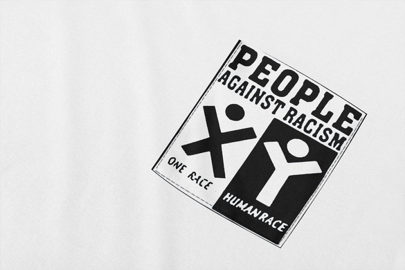 Koszulka z kieszonką  People Against Racism