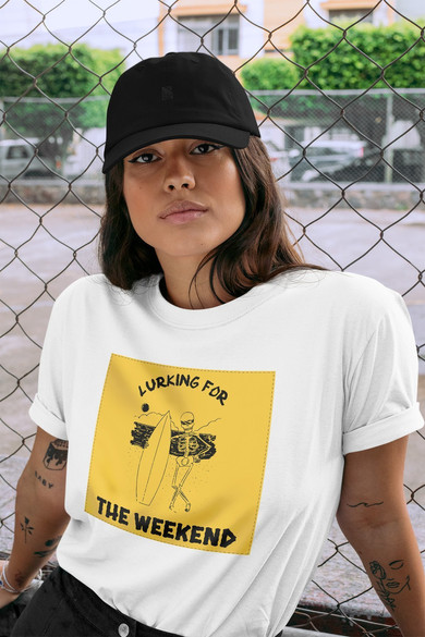 Koszulka z naszywką Lurking for the weekend