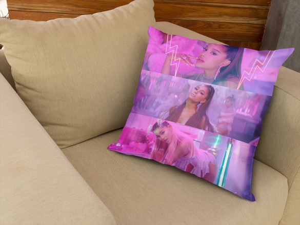 Poduszka ARIANA GRANDE 03