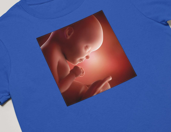 Koszulka z naszywką Płód 02