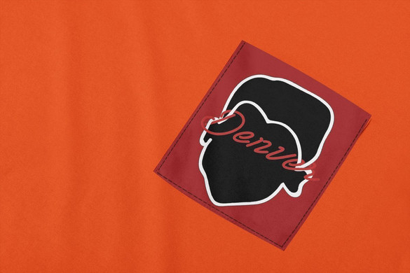 Koszulka z kieszonką DOM Z PAPIERU DENVER