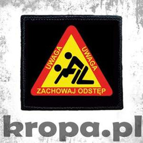 Naszywka UWAGA ZACHOWAJ ODSTĘP