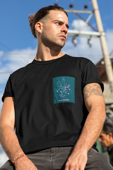 Koszulka z kieszonką STAY STRONG