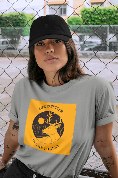 Koszulka z naszywką Life is better...