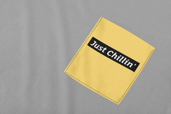 Koszulka z kieszonką JUST CHILLIN'