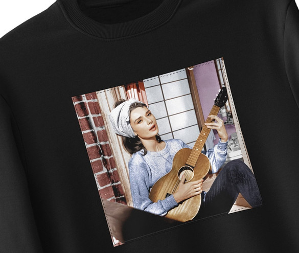 Bluza z naszywką Audrey Hepburn 01