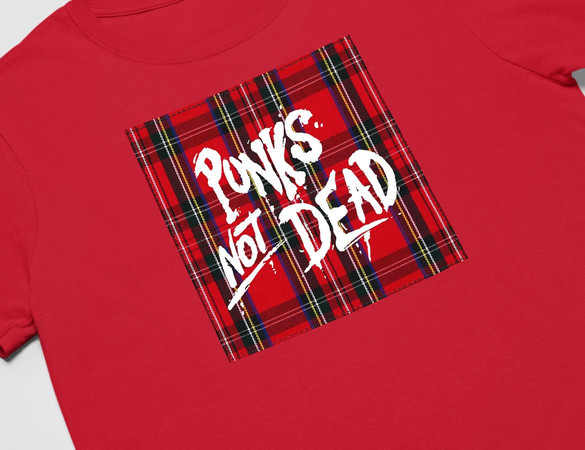 Koszulka z naszywką Punks Not Dead 01