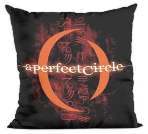 Poduszka A Perfect Circle 01