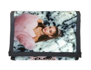 Portfel Ariana Grande