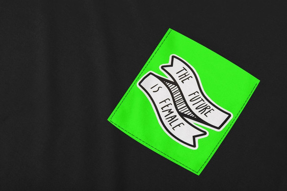 Koszulka z kieszonką THE FUTURE IS